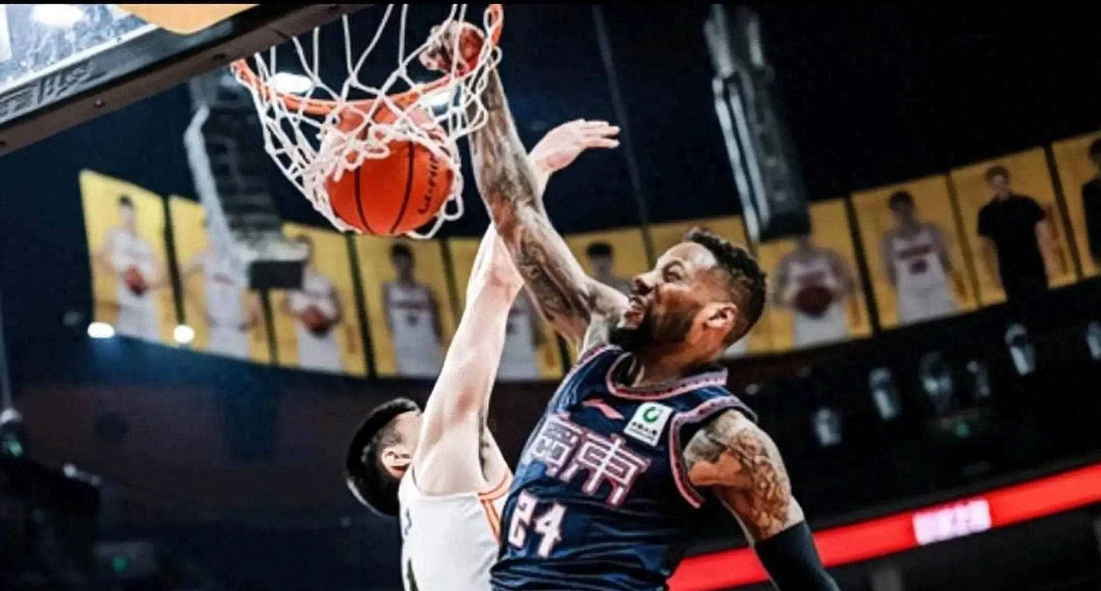 关于里程碑夜托特纳姆豪取连胜；CBA常规赛最后时刻刷纪录；质疑声四起；数据层面出现新趋势的信息