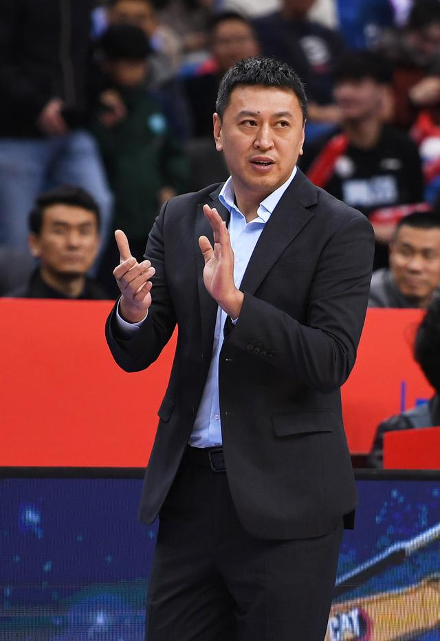 金沙中国官网 -包含冲刺阶段浙江稠州备战CBA常规赛，队长鼓劲细节曝光，震撼外界，资深球员宣示担当的词条