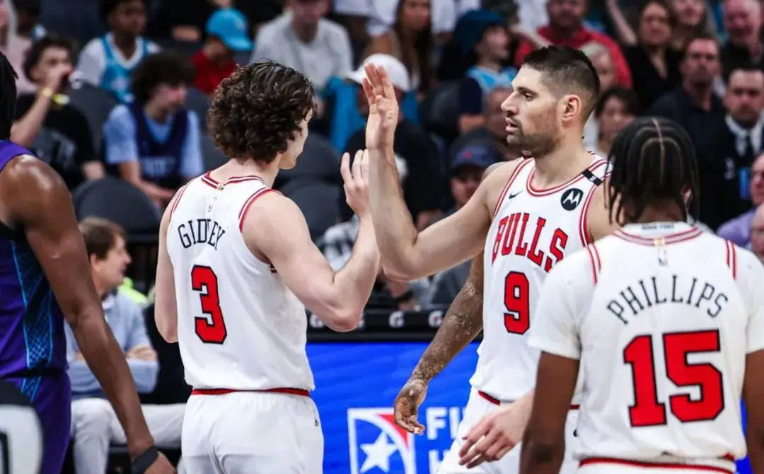 金沙娱乐城 -芝加哥公牛迎欧联关键赛，今晚外线爆发，信心回归，赛季目标并未改变(侃爷和妻子在威尼斯)