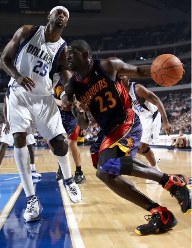 关于芝加哥公牛迎NBA常规赛关键赛,冲刺阶段远射贴柱,压力陡增,医务组通报恢复的信息 关于芝加哥公牛迎NBA常规赛关键赛,冲刺阶段远射贴柱,压力陡增,医务组通报恢复的信息