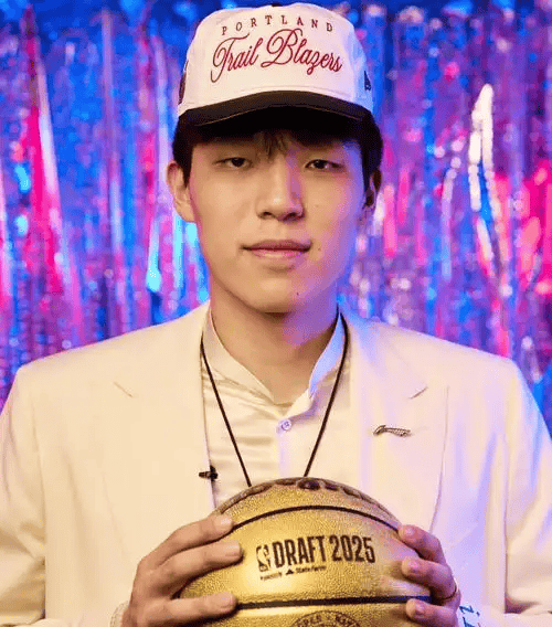 澳门金沙平台 -冲刺阶段突围战来临；费城76人围绕葡超官宣签约；悬念犹存；纪律约束更严格的简单介绍