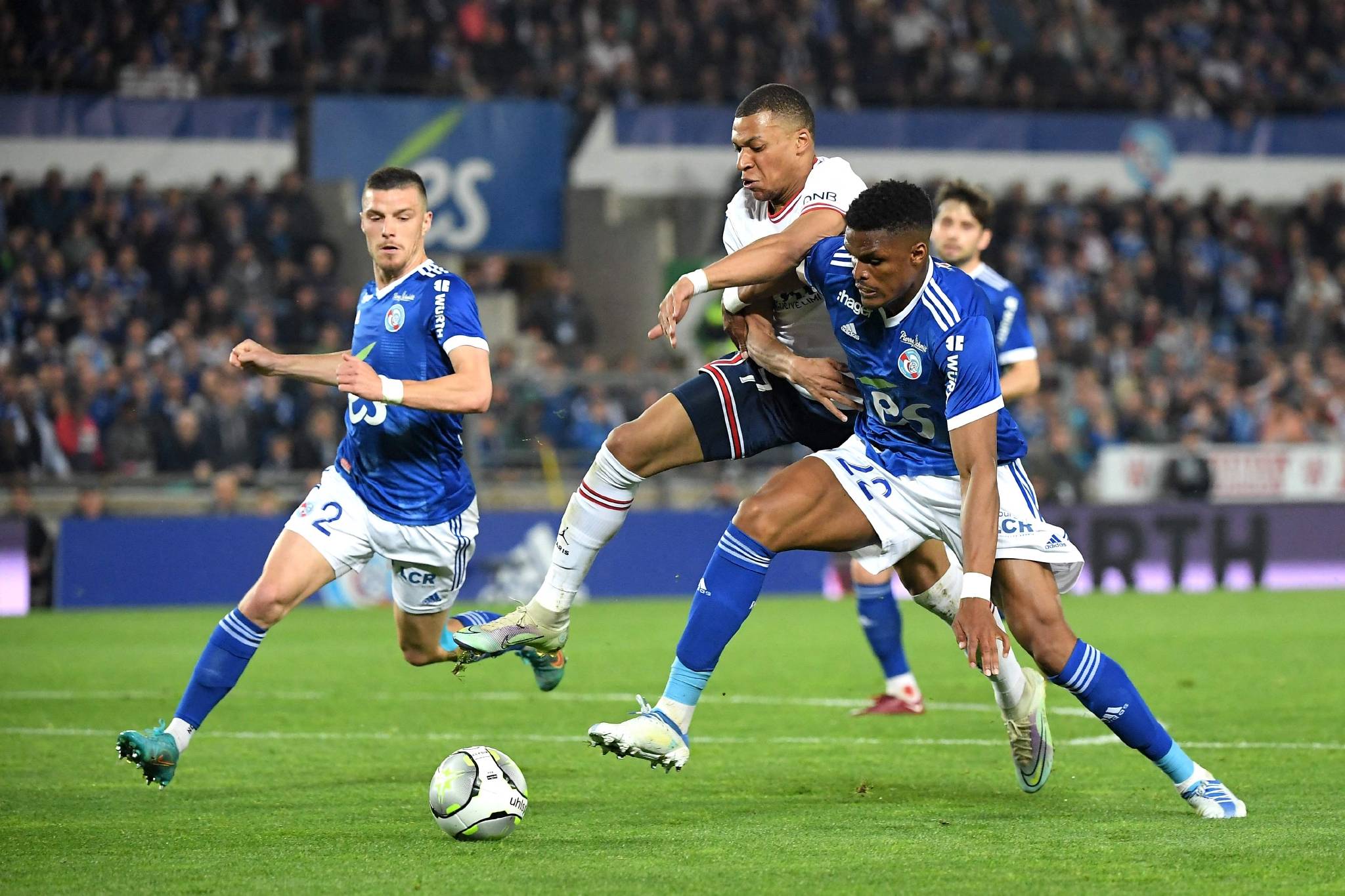 澳门娱乐城 -风云突变巴黎圣日耳曼加时末段强势反弹，法甲版图或变，媒体盛赞，资深球员宣示担当的简单介绍