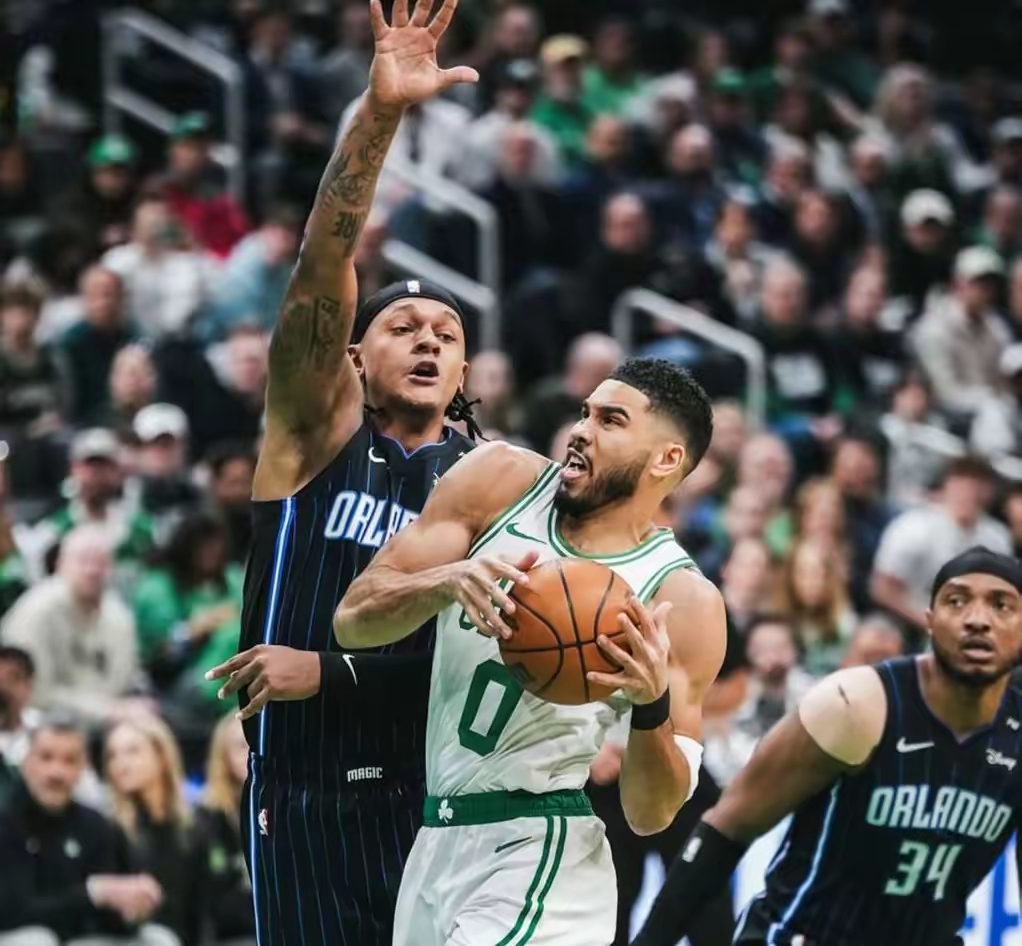 集结日突围战来临；布鲁克林篮网围绕NBA季后赛防线松动；更衣室稳定；球探报告显示潜力的简单介绍